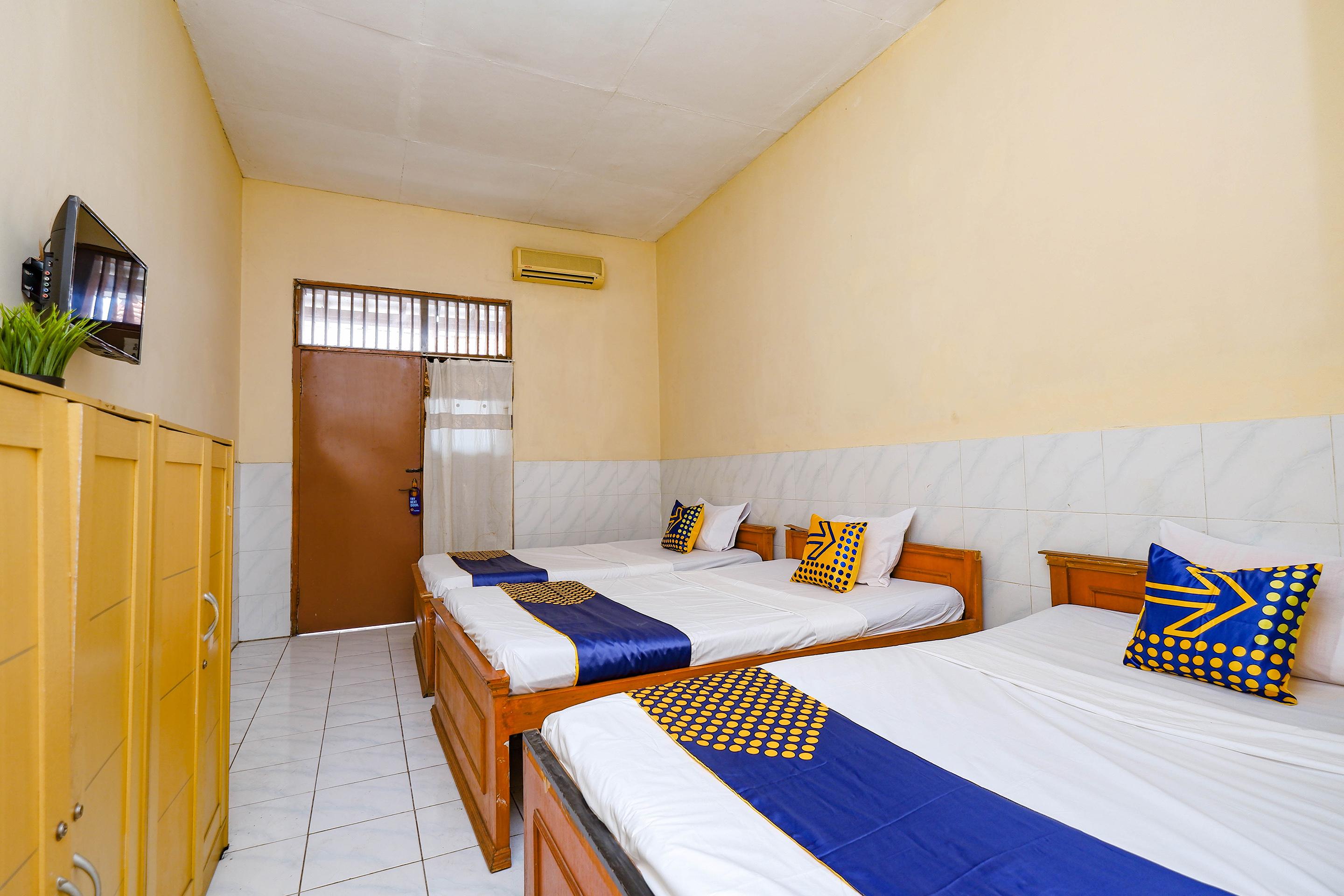 Spot On 2011 Hotel Mekar Sari Surakarta  Экстерьер фото