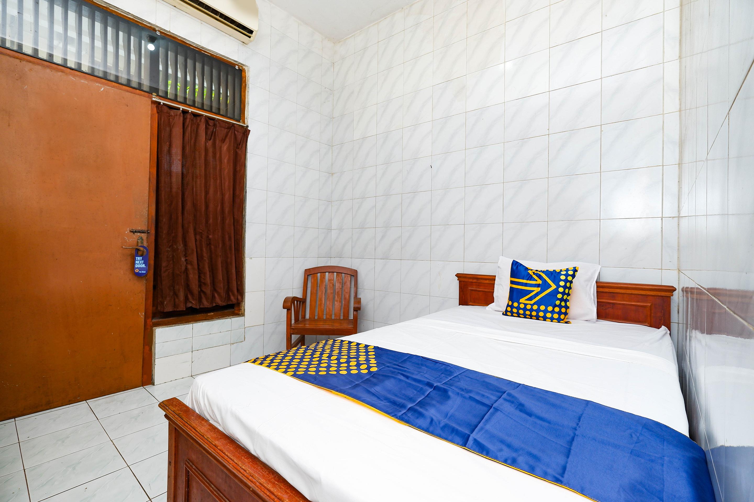 Spot On 2011 Hotel Mekar Sari Surakarta  Экстерьер фото