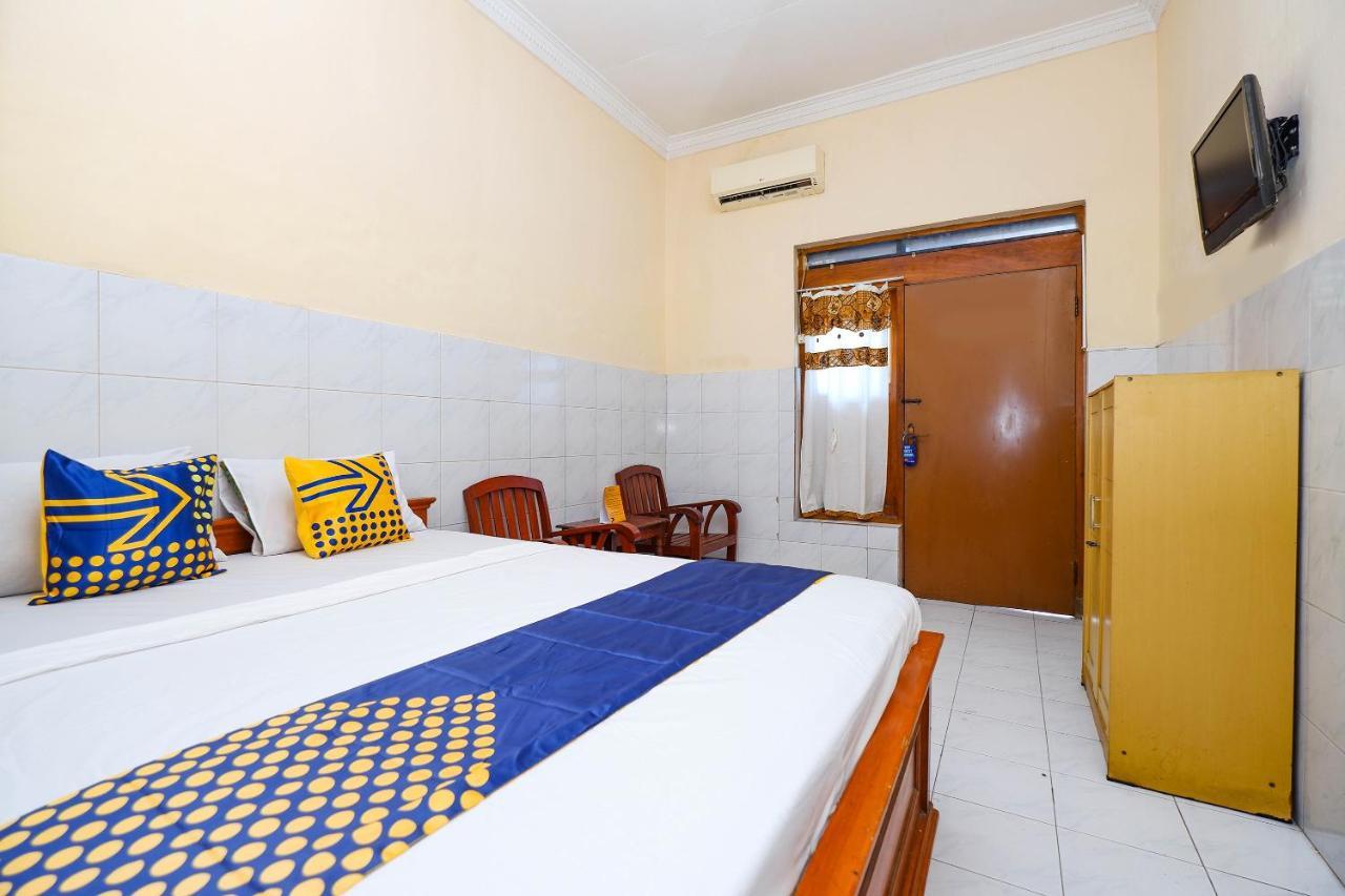Spot On 2011 Hotel Mekar Sari Surakarta  Экстерьер фото